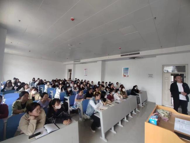 说明: C:\Users\86188\Desktop\261d65f30c097424b17ff7a169ae463.jpg261d65f30c097424b17ff7a169ae463